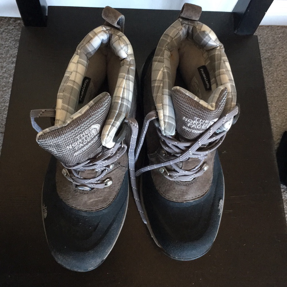 Women’s North Face boots